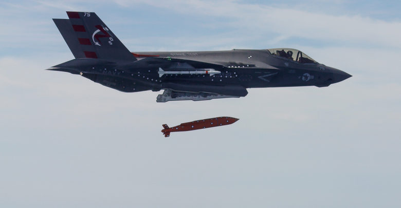 An F-35C test-drops an AGM-154 Joint Standoff Weapon (JSOW)