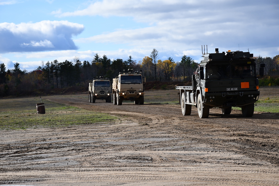 UK-US driverless military convoy