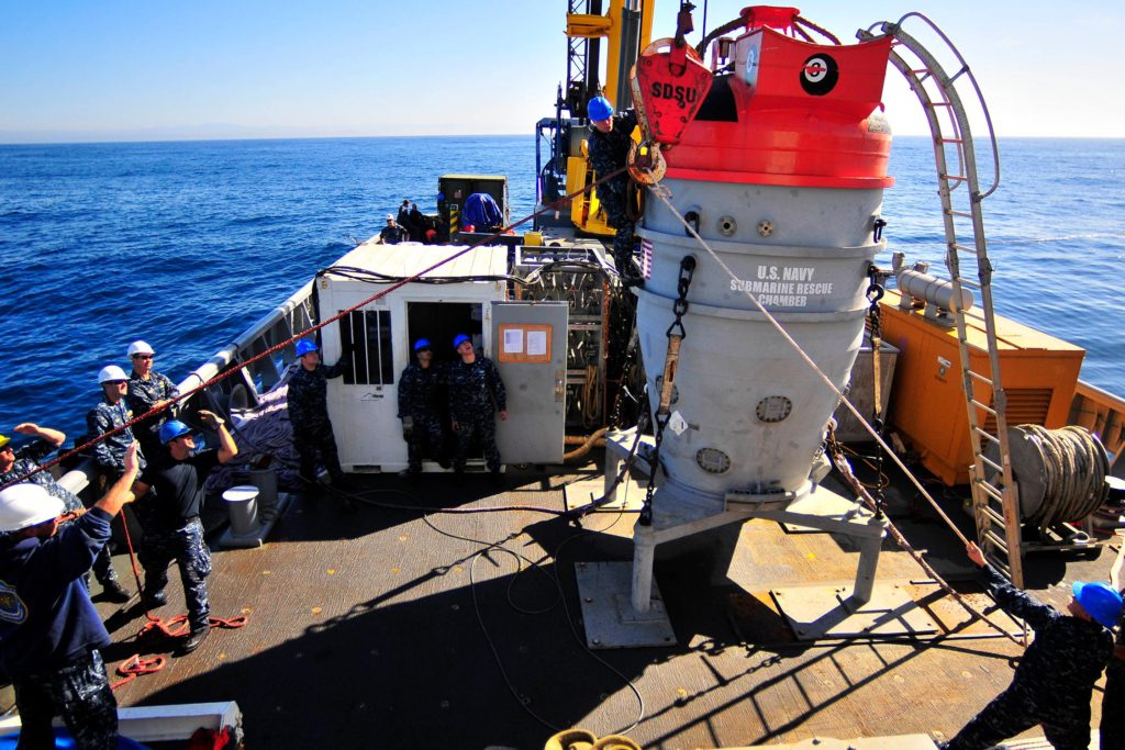 Submarine rescue chamber 