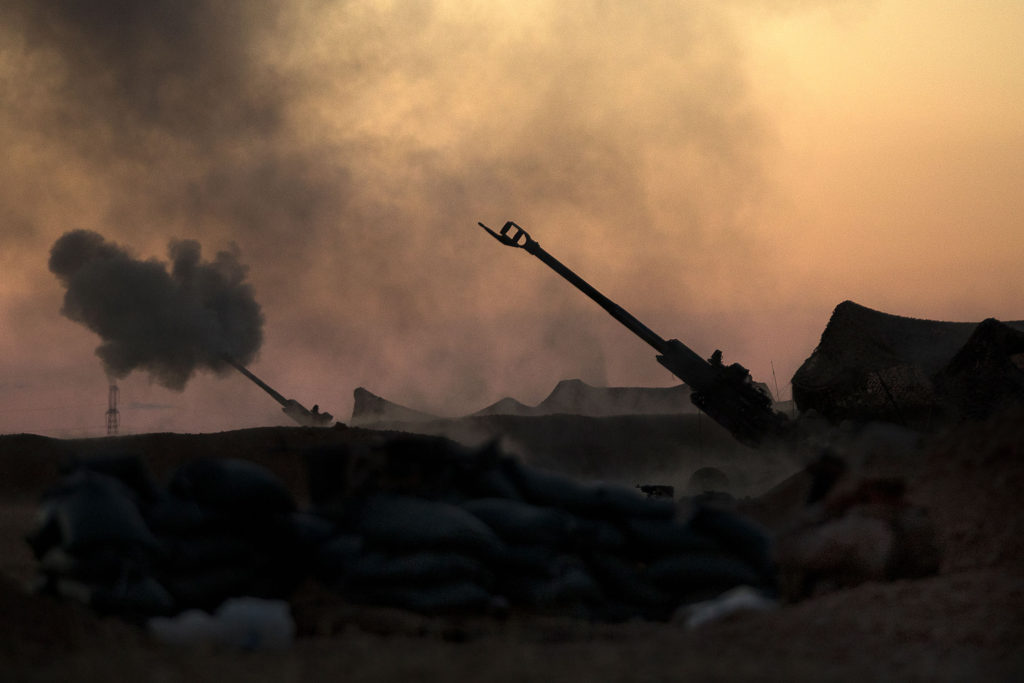 US Marines fire M777 howitzers, Syria