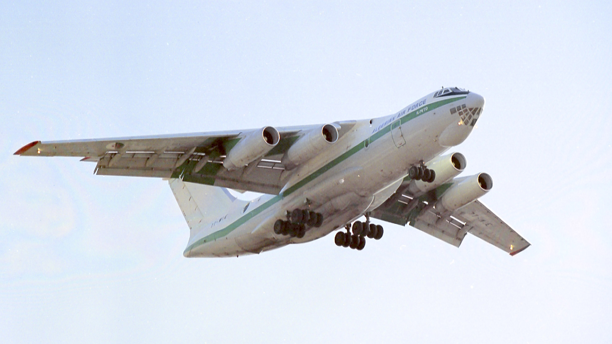 Algerian Air Force IL-76