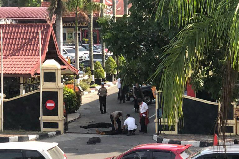 ISIS-claimed sword attack in Pekanbaru, Indonesia