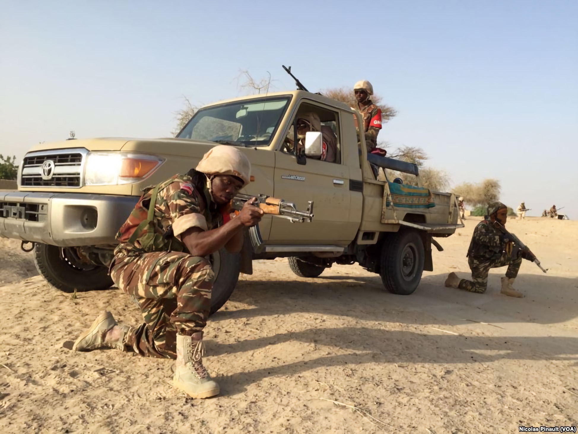 Nigeria soldiers demonstrate their fight against Boko Haram