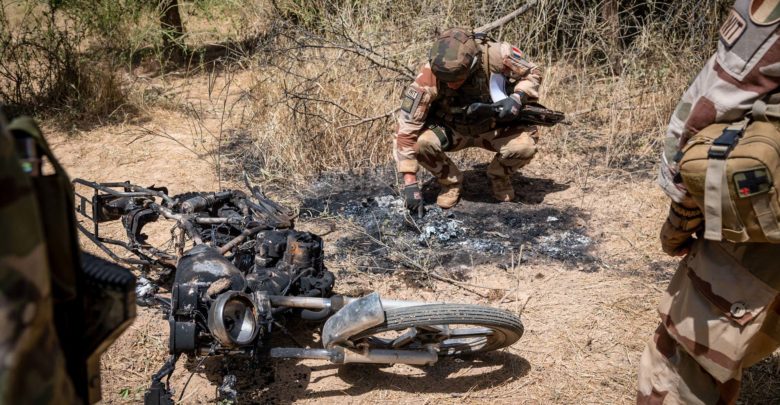 French soldiers near Ndaki, Mali
