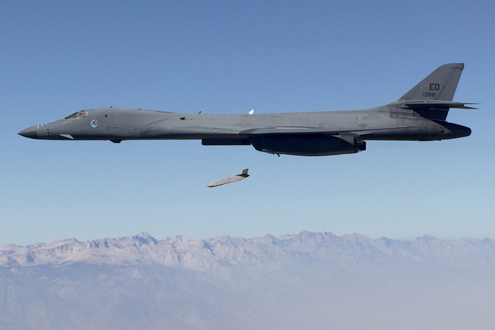 B-1 drops a JASSM