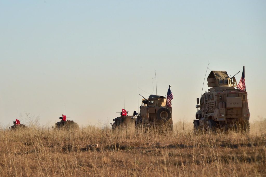 Turkish and US military vehicles apparently near Manbij, Syria