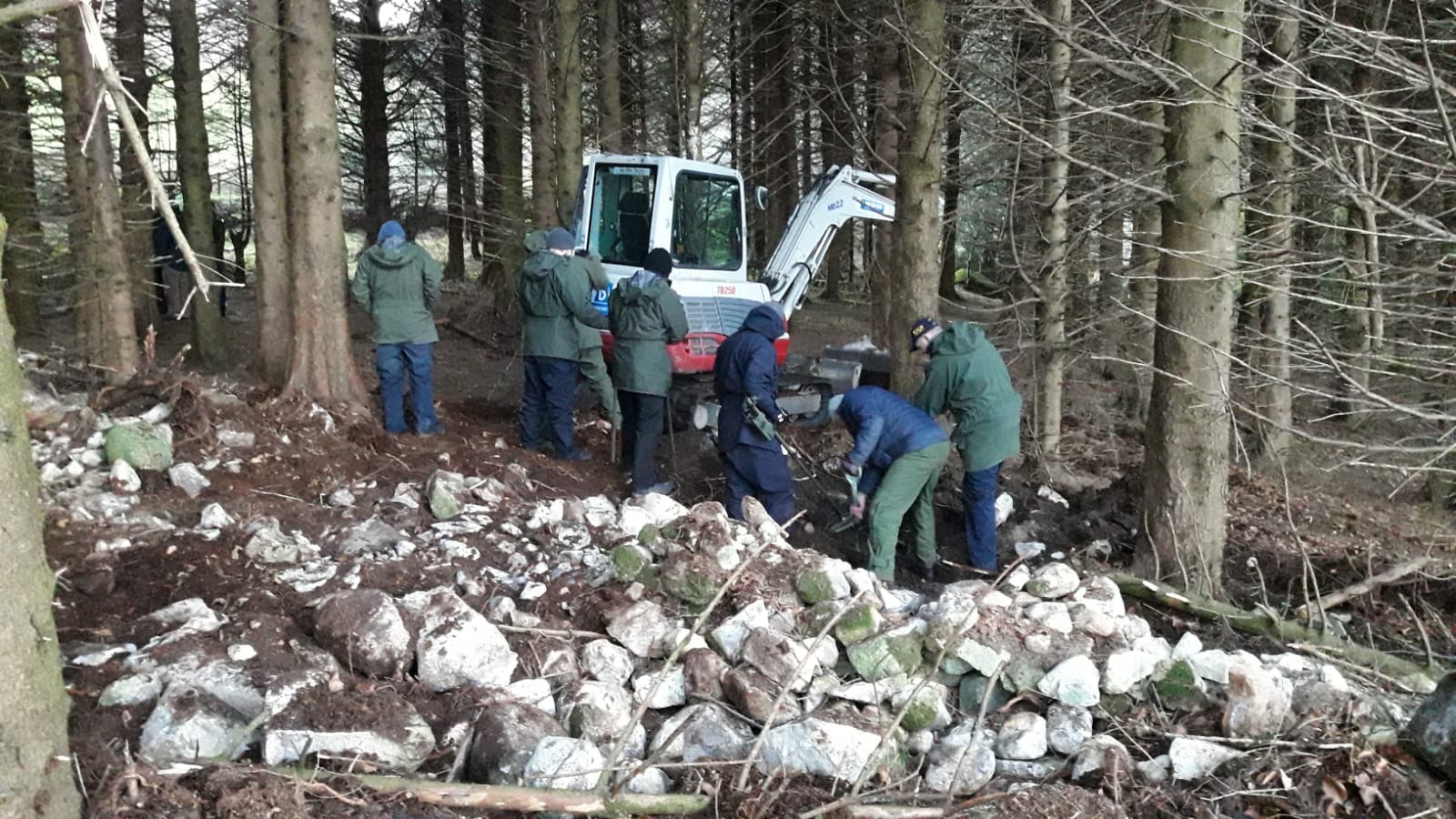 Irish police discover mortar, ammunition near border
