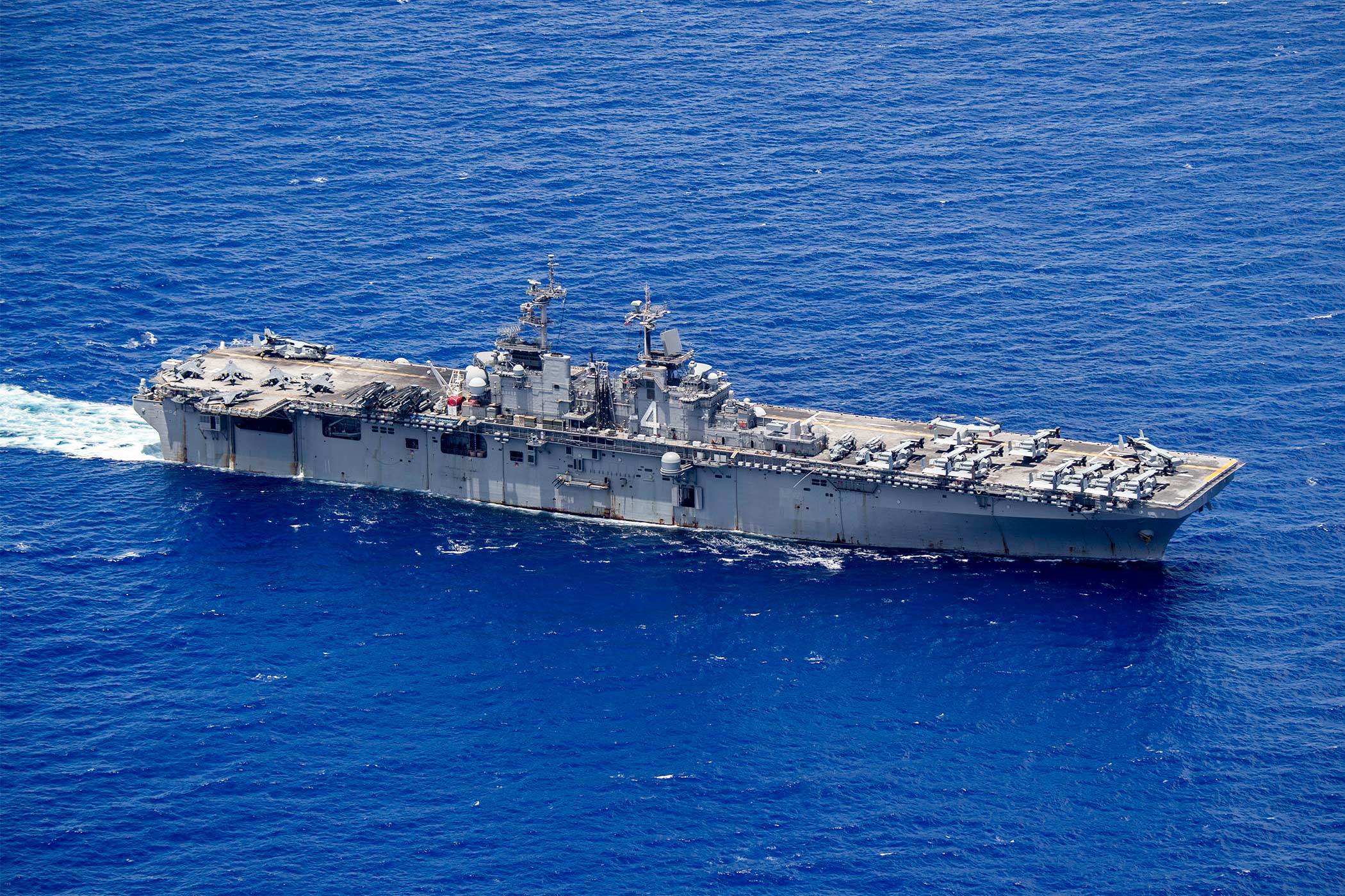 USS Boxer (LHD 4)