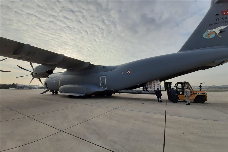 Turkish Air Force Atlas A-400M with coronavirus aid