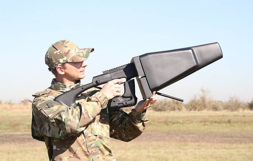 Pishchal electro-magnetic gun