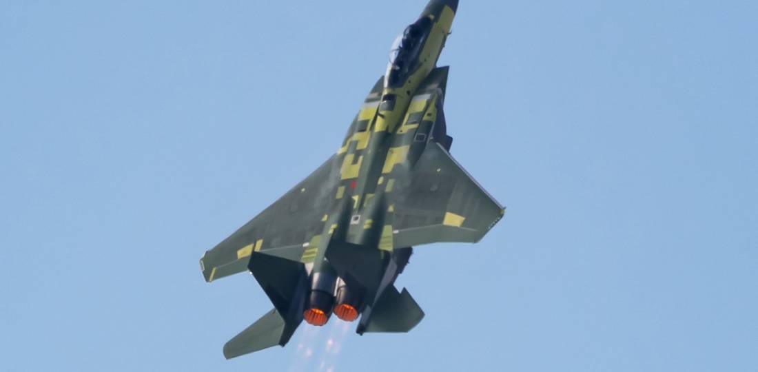 F-15EX fighter jet performs a “Viking” take-off