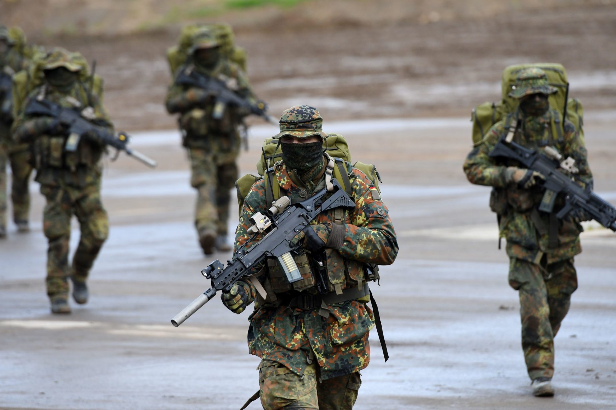 German soldiers and weapons