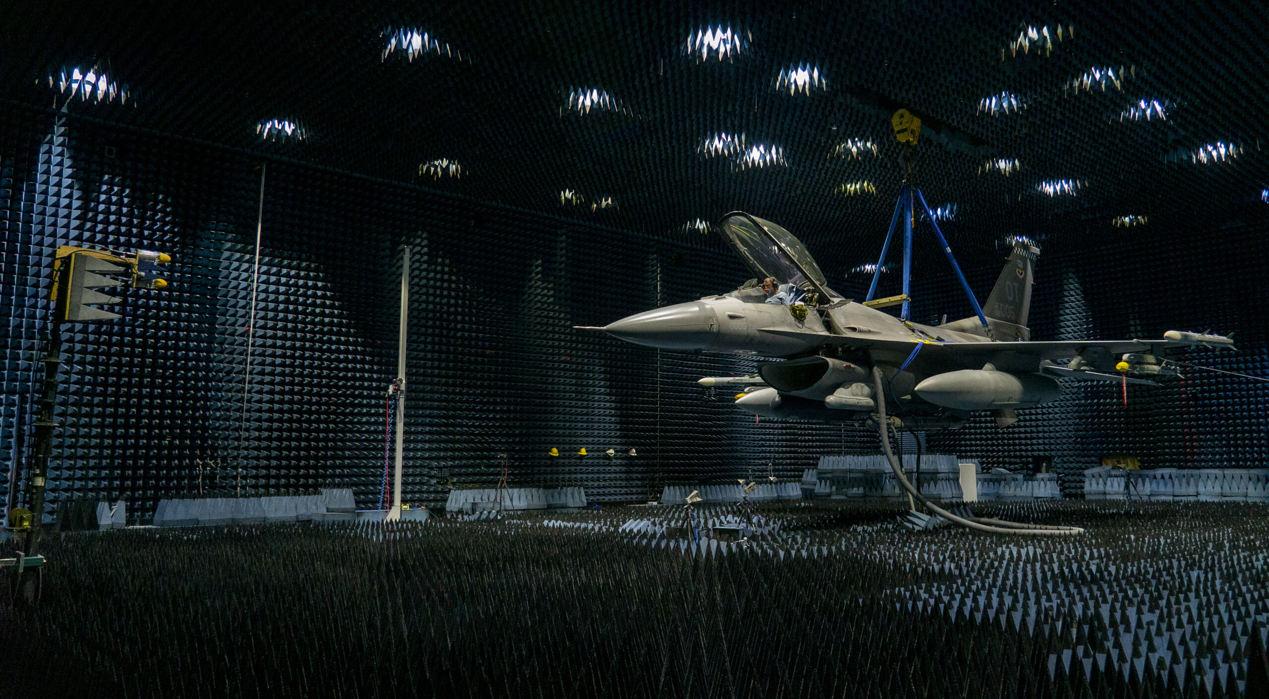 F-16