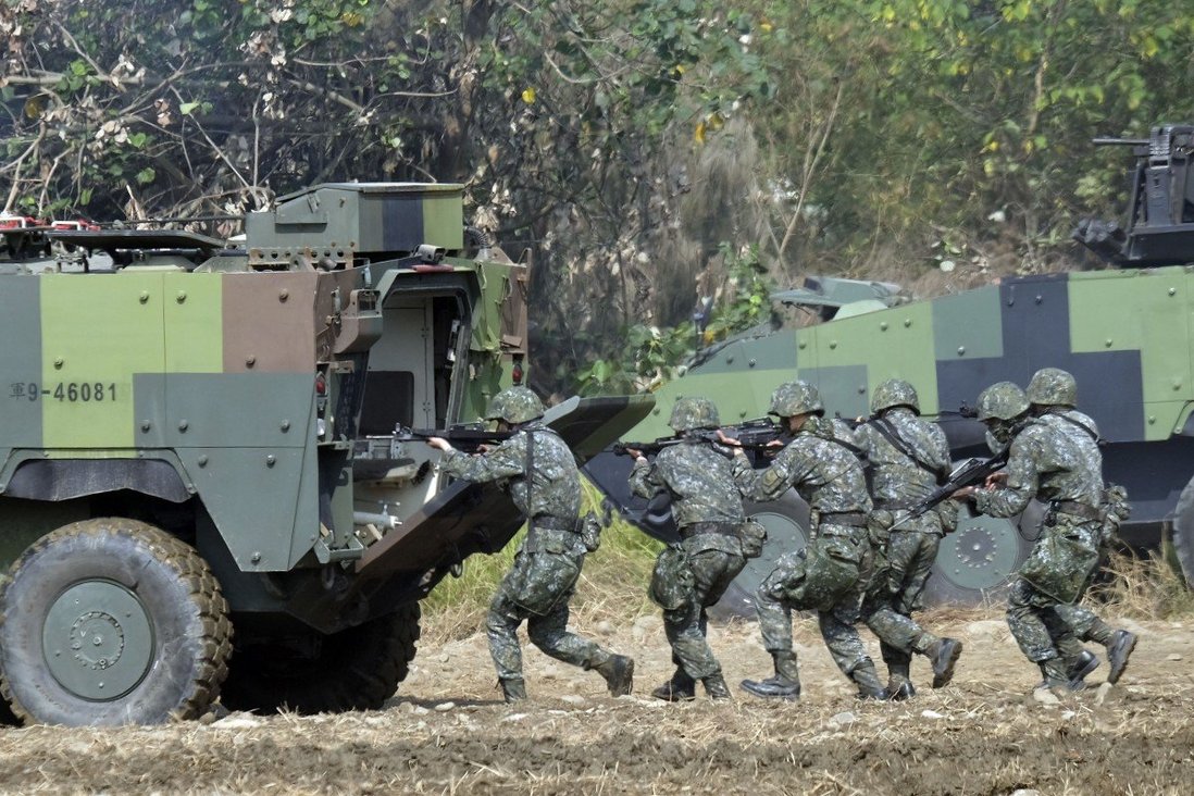Taiwanese soldiers