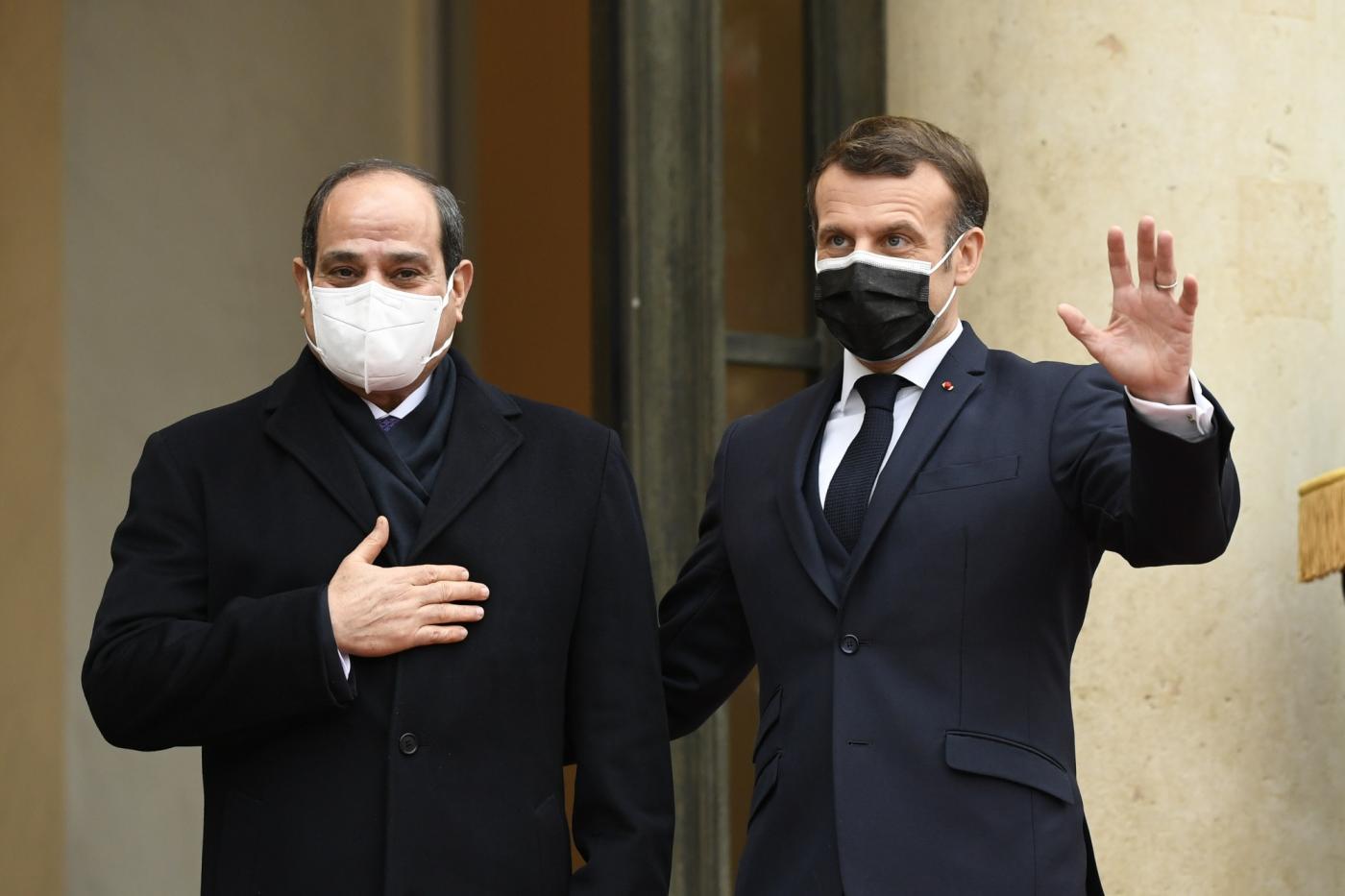 French President Emmanuel Macron with Egyptian President Abdel Fattah el-Sisi