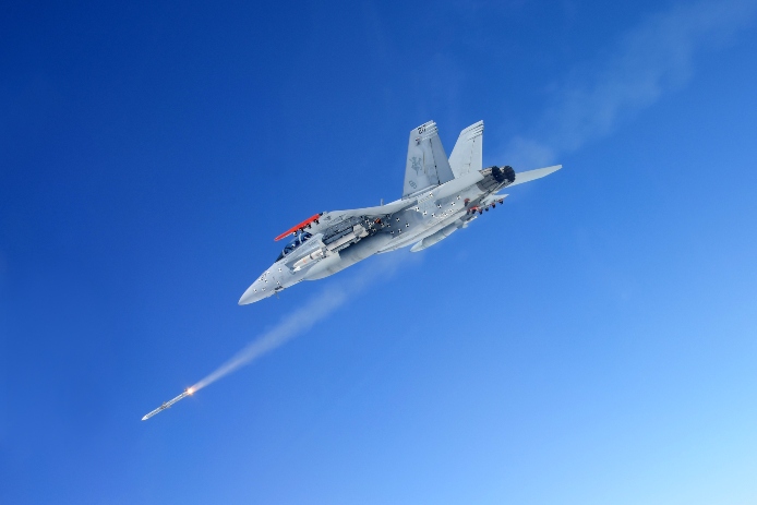 AMRAAM F3R