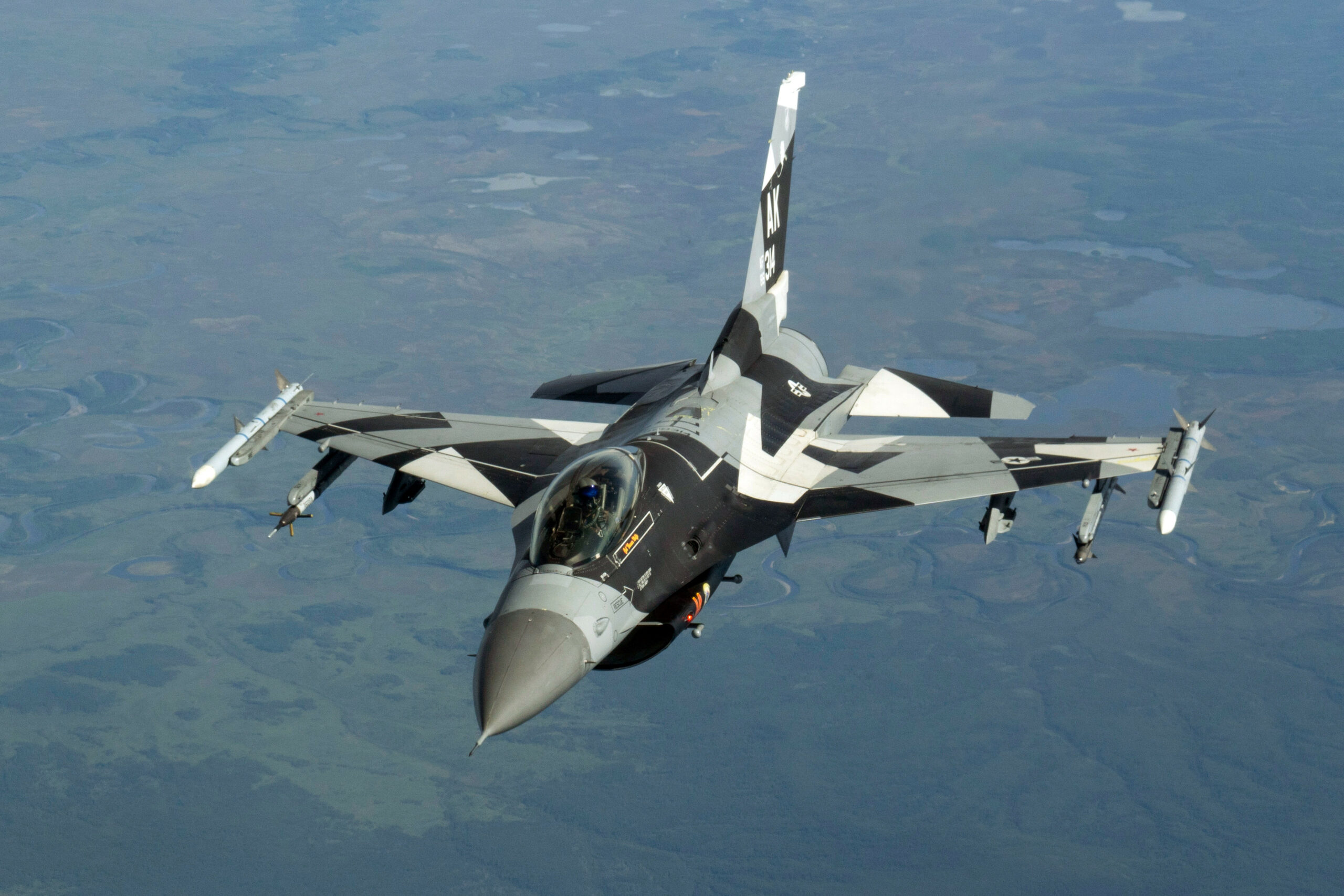 F-16