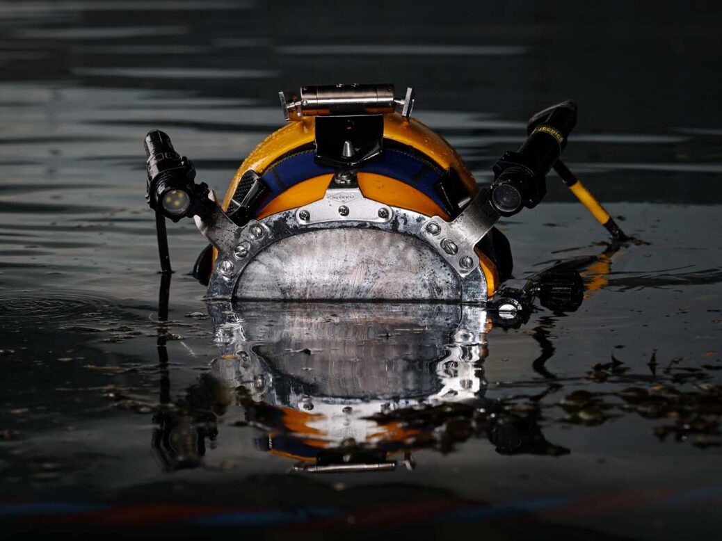 UK Royal Navy Divers
