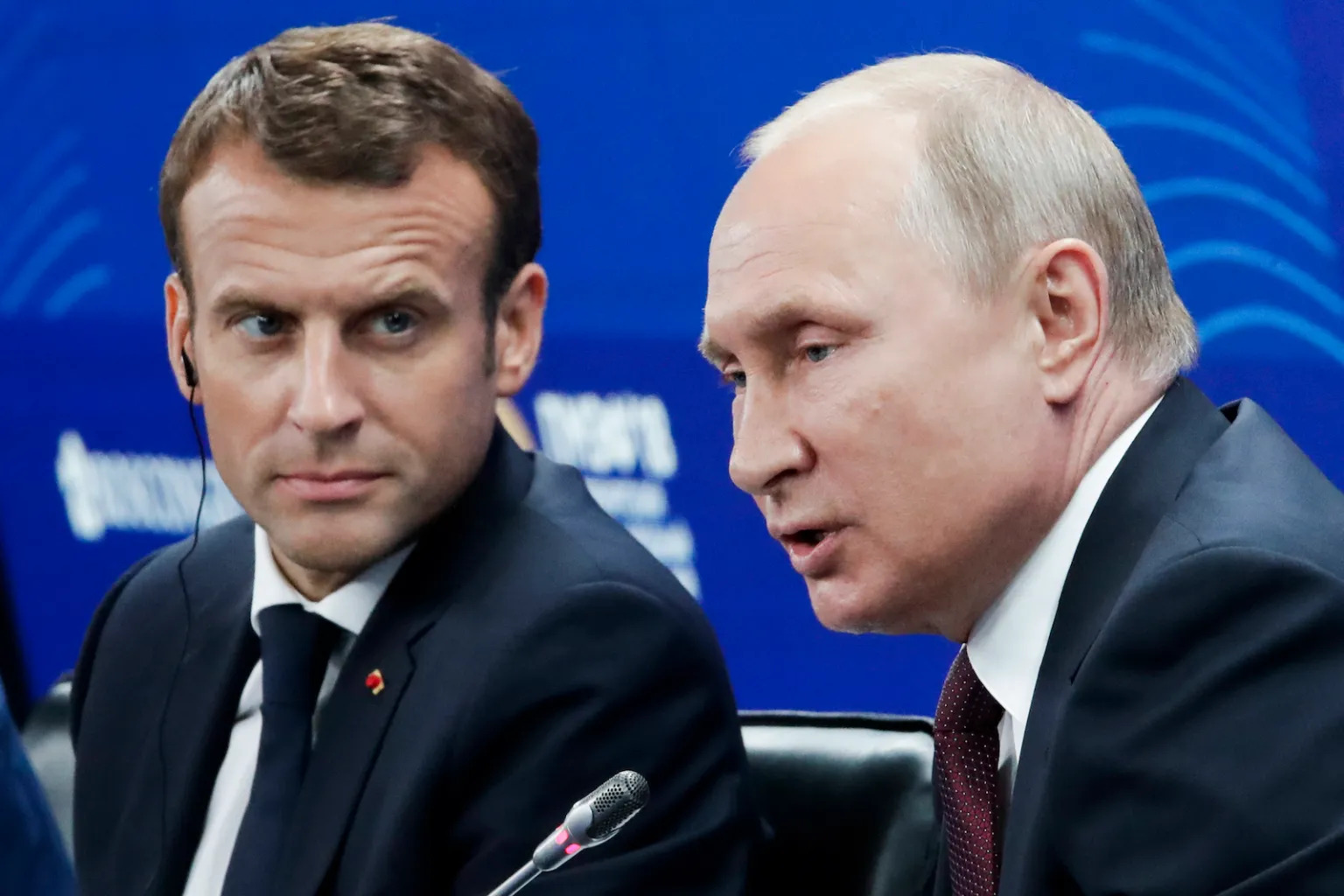 Russian President Vladimir Putin and French President Emmanuel Macron