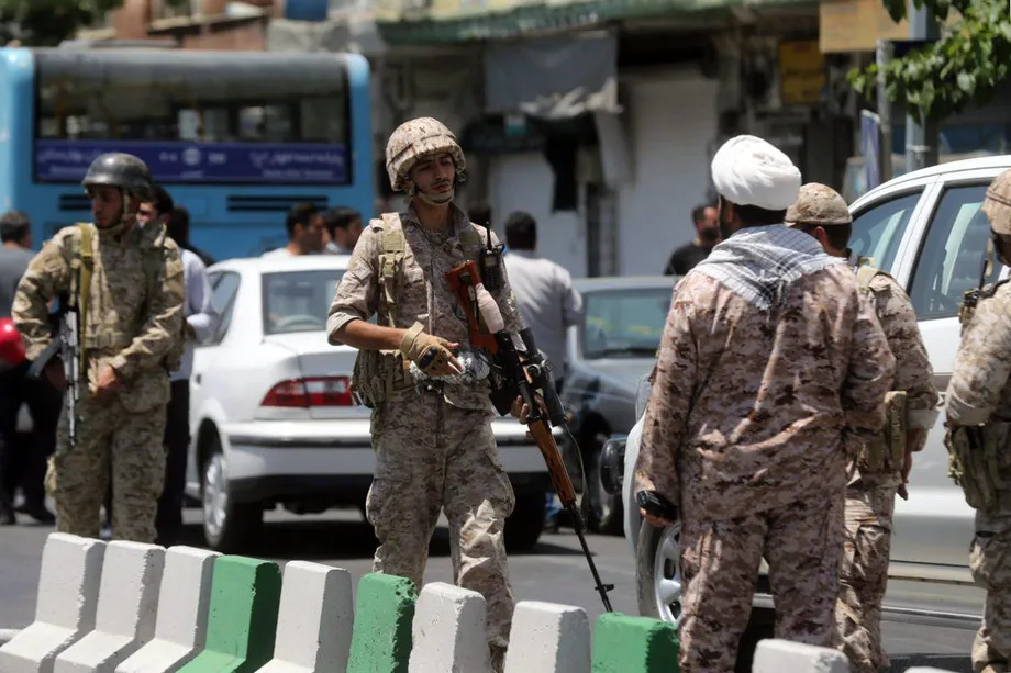 Iranian Revolutionary Guards outside the Iranian parliament