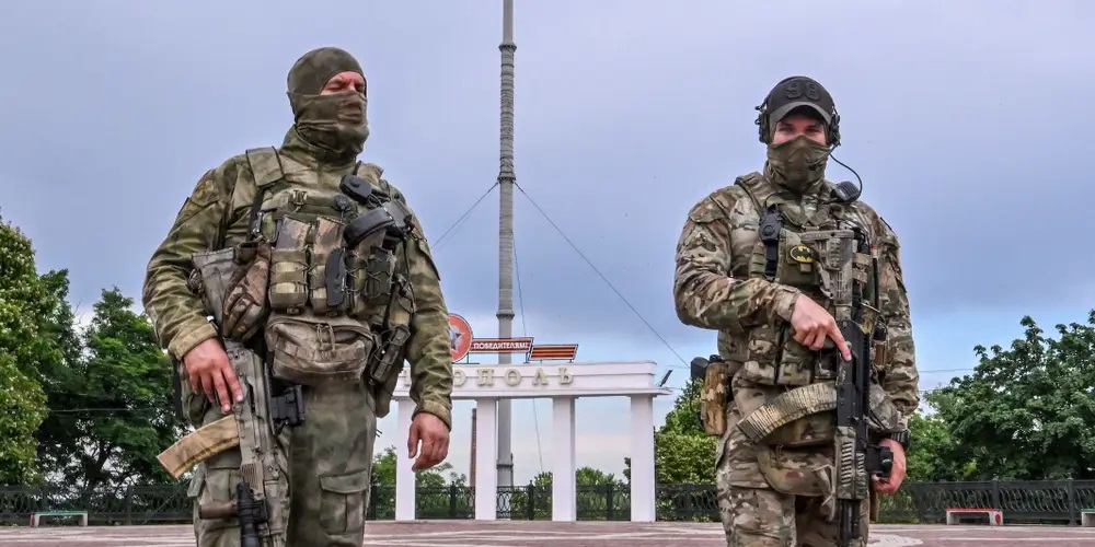 Russian soldiers