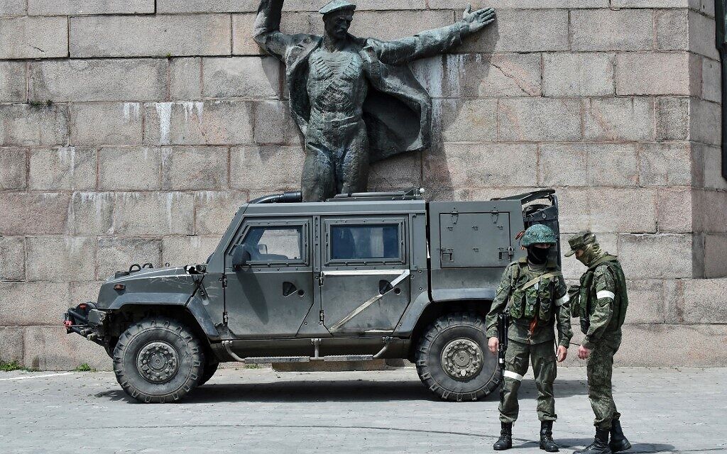 Russian soldiers in Kherson