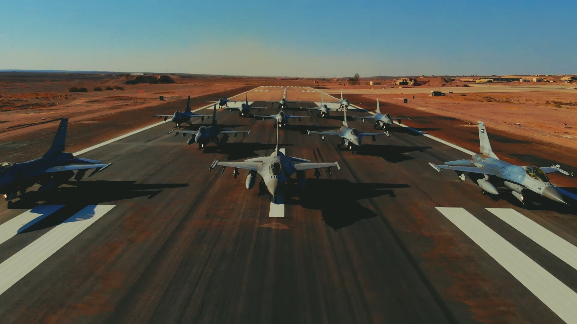 F-16 fighte