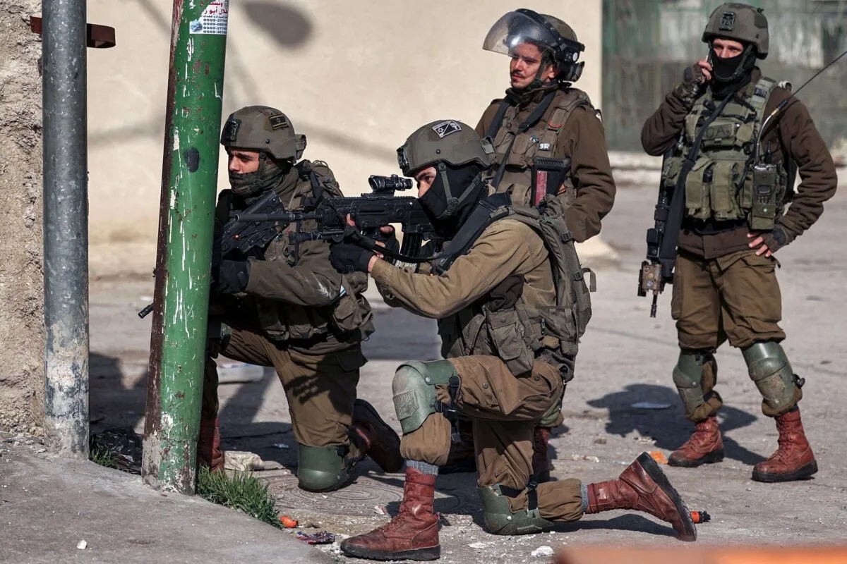 Israeli soldiers