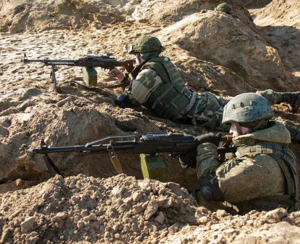Russian and Belarusian soldiers during a joint exercise