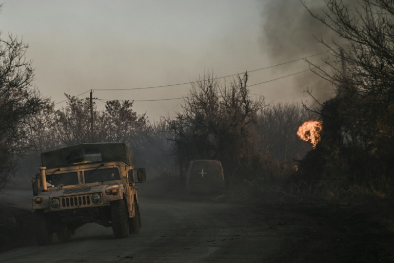 White phosphorus was seen being fired in Ukraine