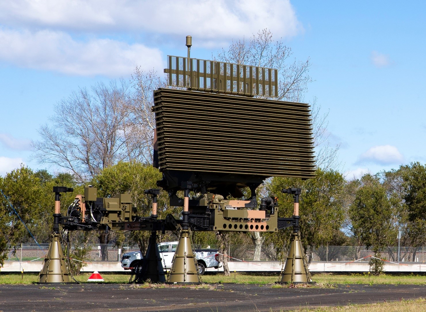 Defence Deployable Air Traffic Management and Control System (DDATMCS) 3D radar