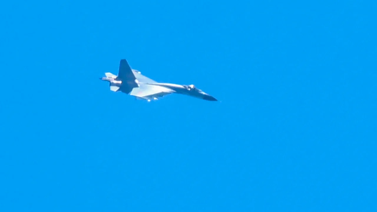 Chinese military jet