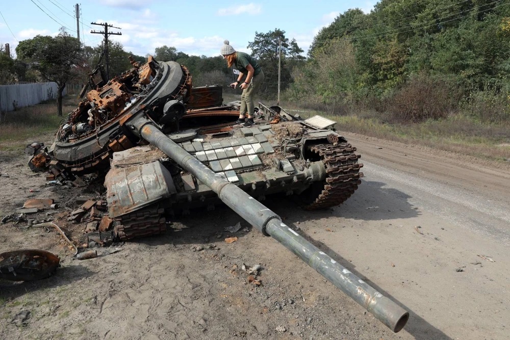 destroyed Russian tank