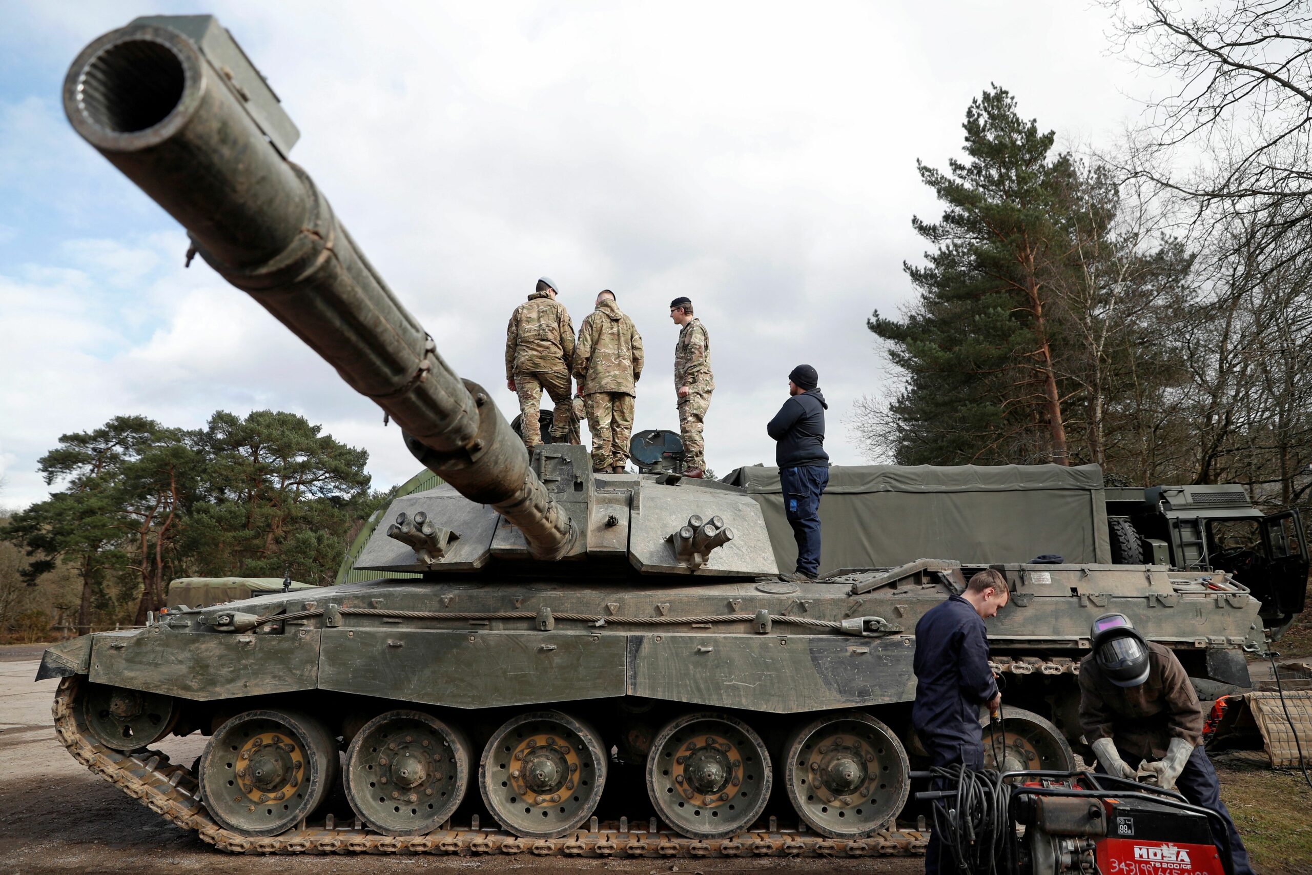 Challenger 2 main battle tank