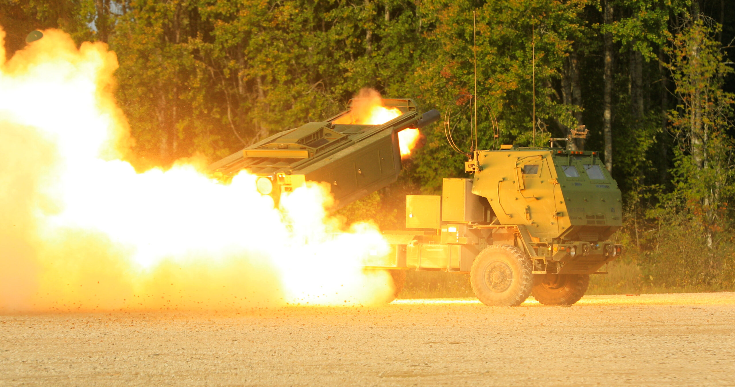 U.S. Soldiers assigned to 3rd Battalion, 27th Field Artillery Regiment, 18th Field Artillery Brigade, 82nd Airborne Division, supporting 3rd Infantry Division, demonstrate M142 High Mobility Artillery Rocket System (HIMARS) operations to multinational troops comprising NATO’s enhanced Forward Presence Battle Group Estonia during a live-fire exercise at Central Training Area​, Estonia, Sept. 27, 2023. The 3rd Infantry Division’s mission in Europe is to engage in multinational training and exercises across the continent, working alongside NATO allies and regional security partners to provide combat-credible forces to V Corps, America’s forward deployed corps in Europe. (U.S. Army photo by Sgt. Cesar Salazar Jr.)