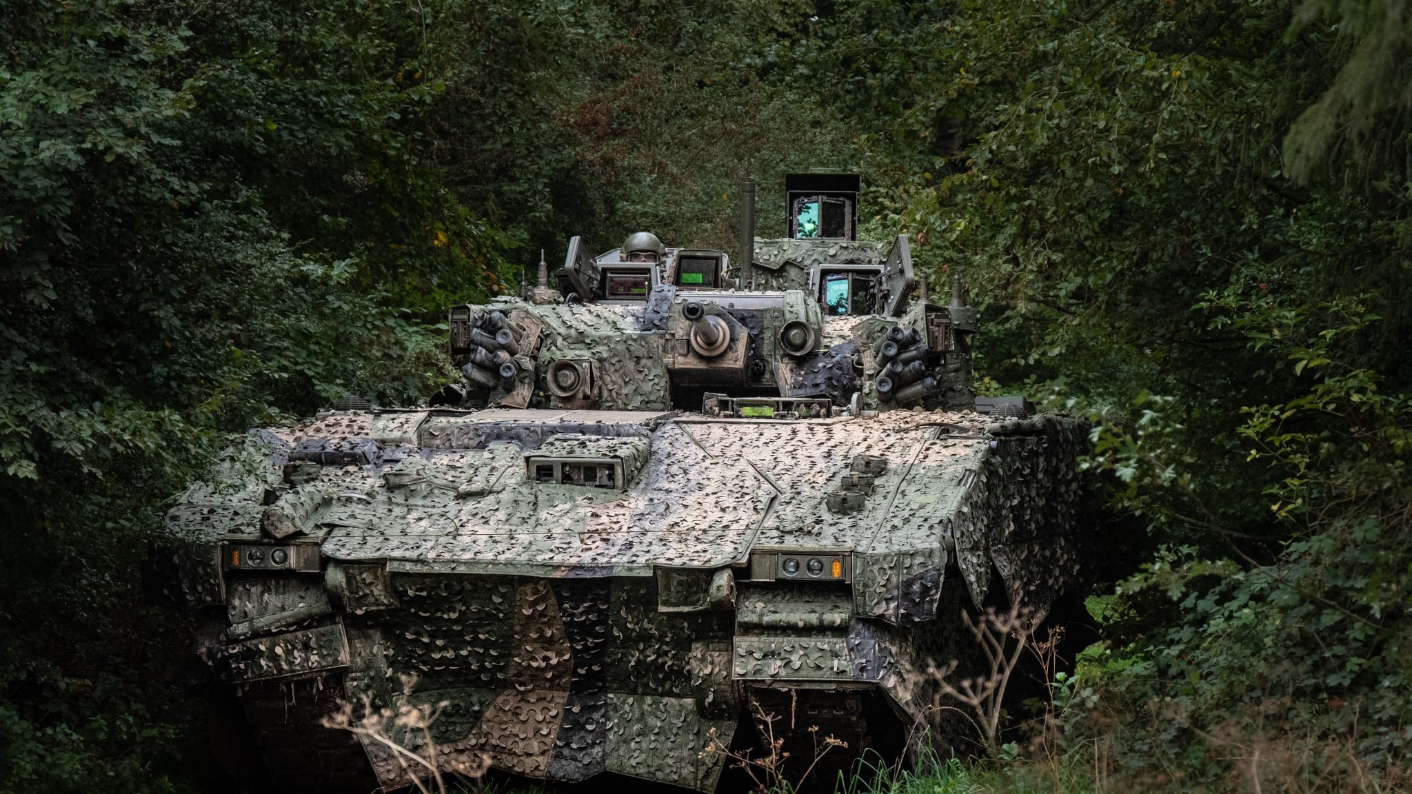 Ajax armored fighting vehicle