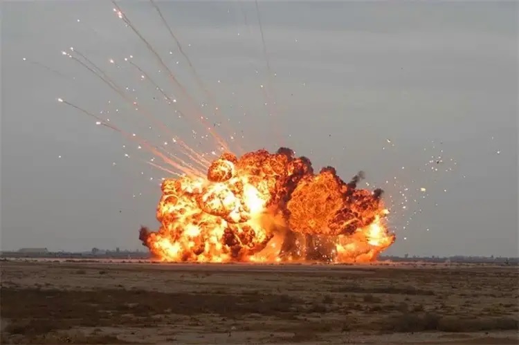 vacuum bomb