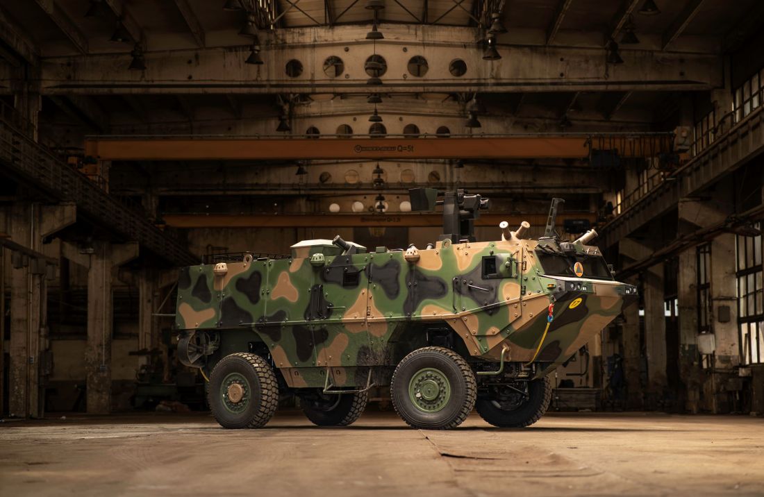 Kleszcz light armored reconnaissance personnel carrier