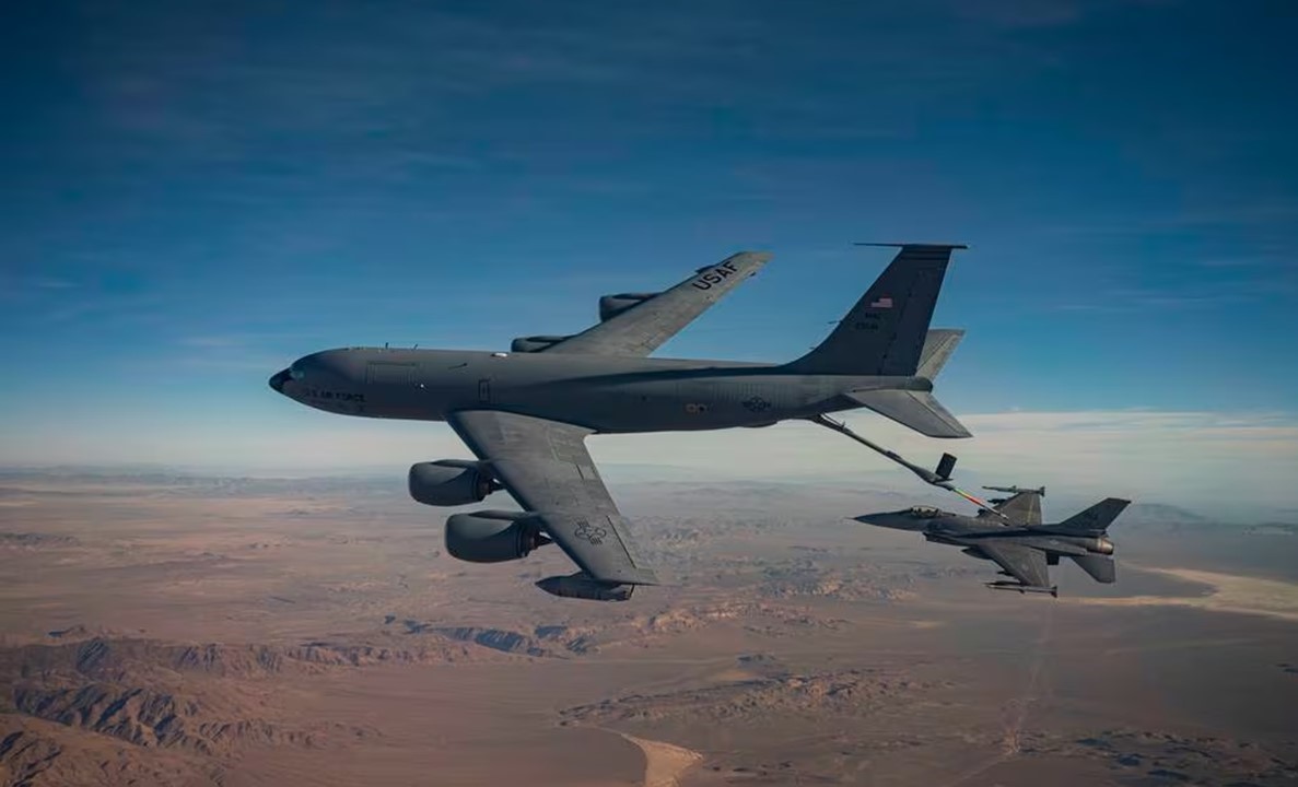 KC-135 Stratotanker
