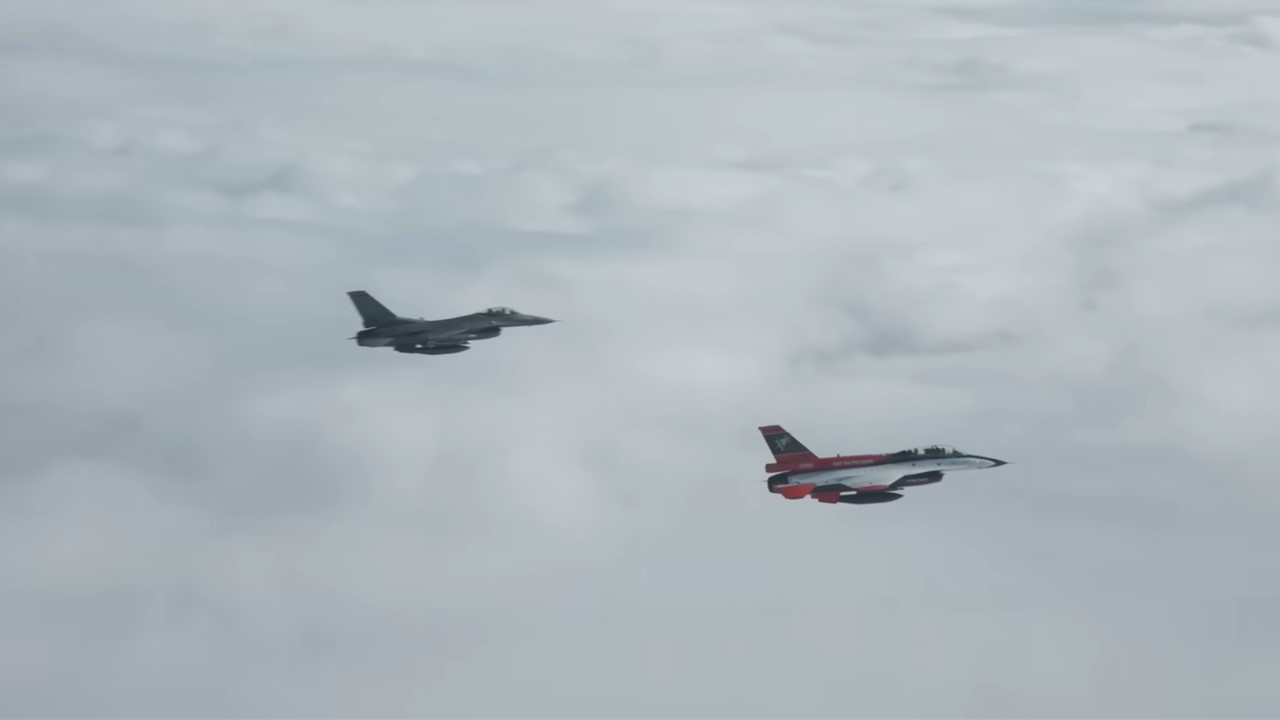 AI F-16