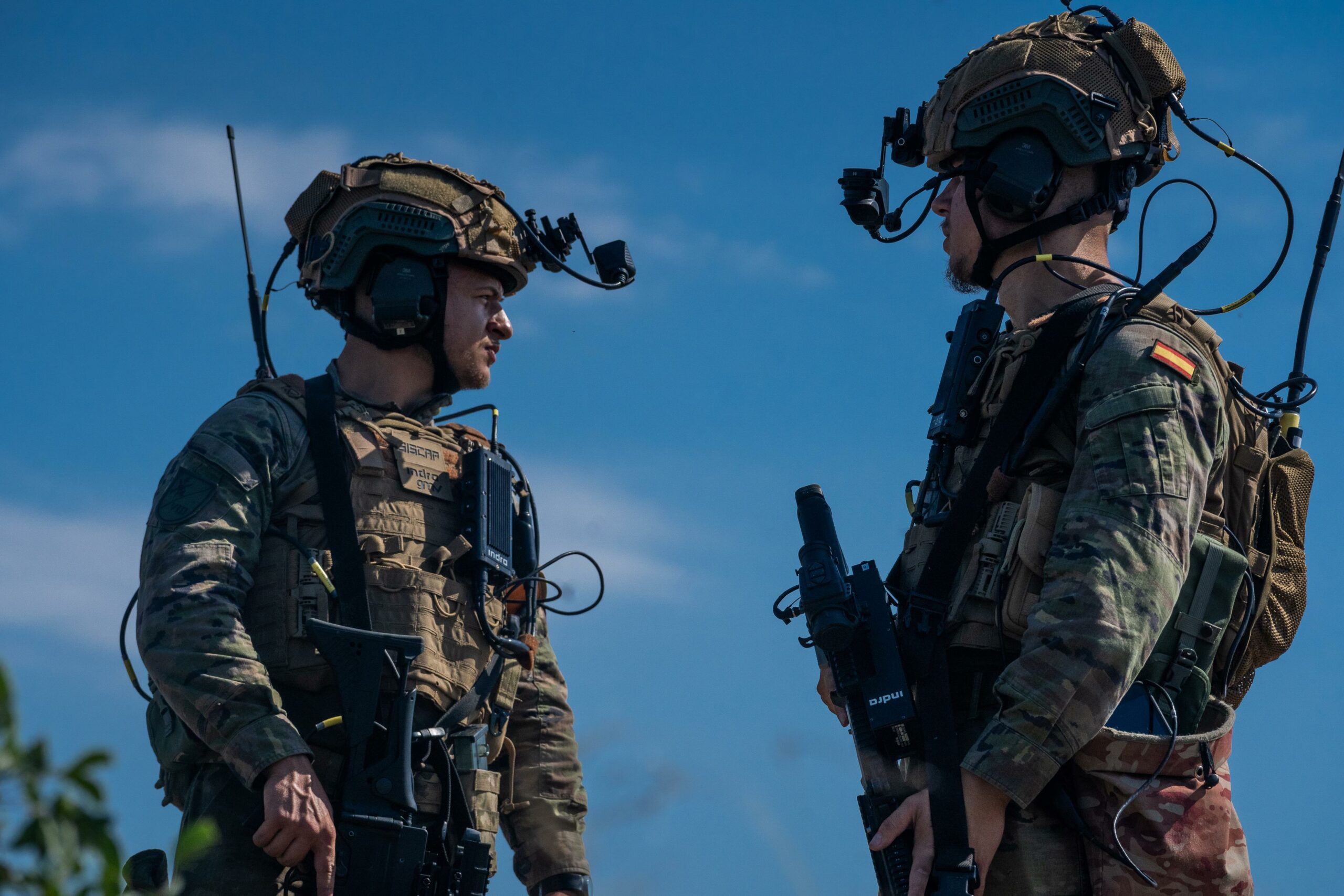Personnel wearing Future Soldier System (SISCAP) augmented reality equipment