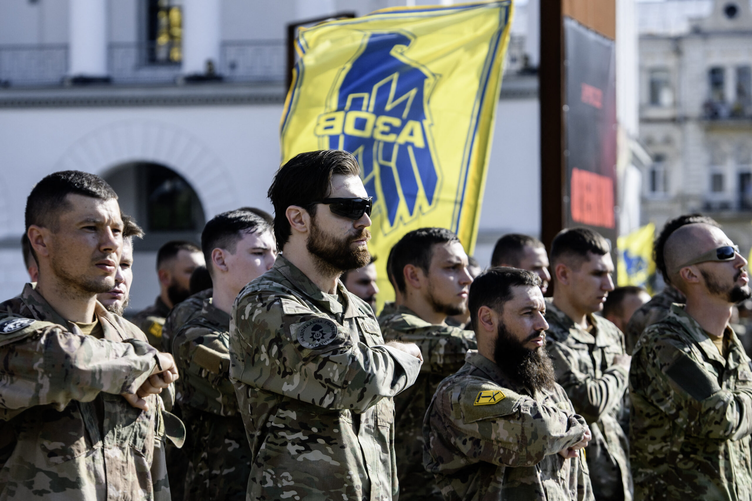 Ukrainian servicemen