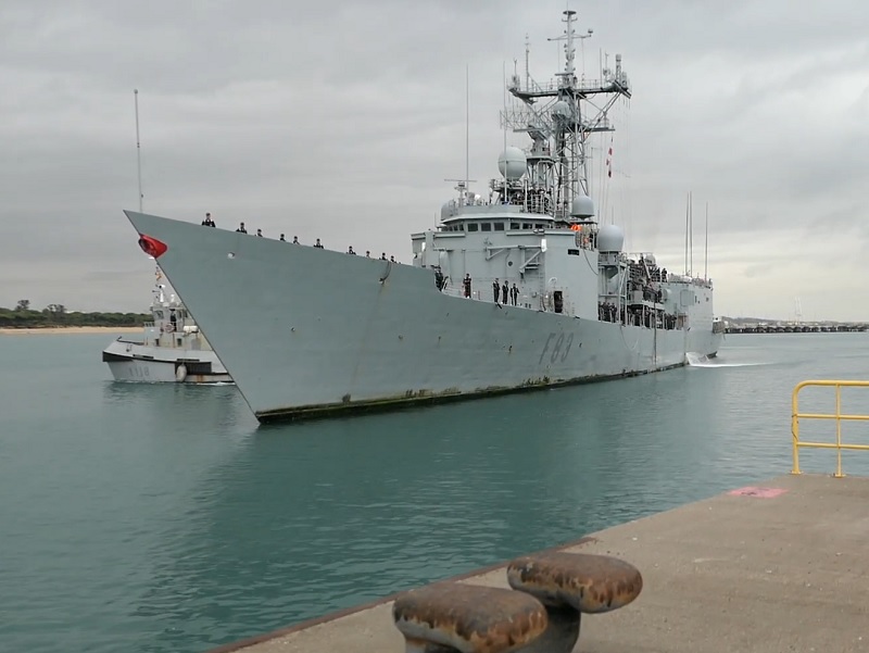 The Spanish frigate 