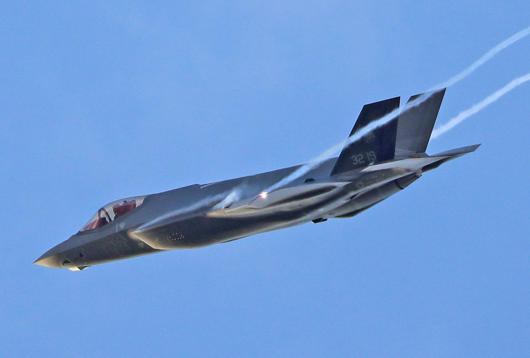 F-35 fighter jet