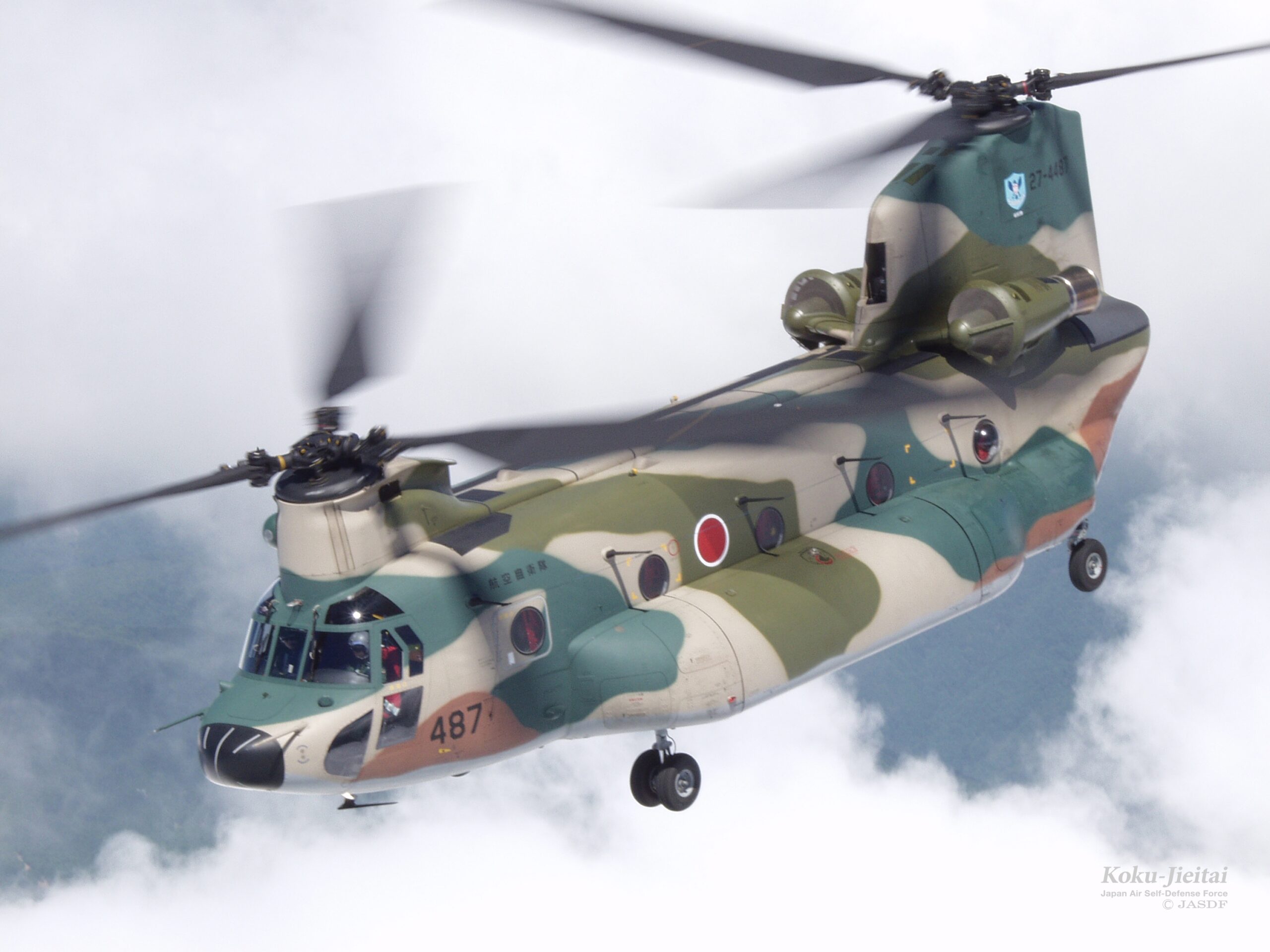 CH-47J Chinook helicopter
