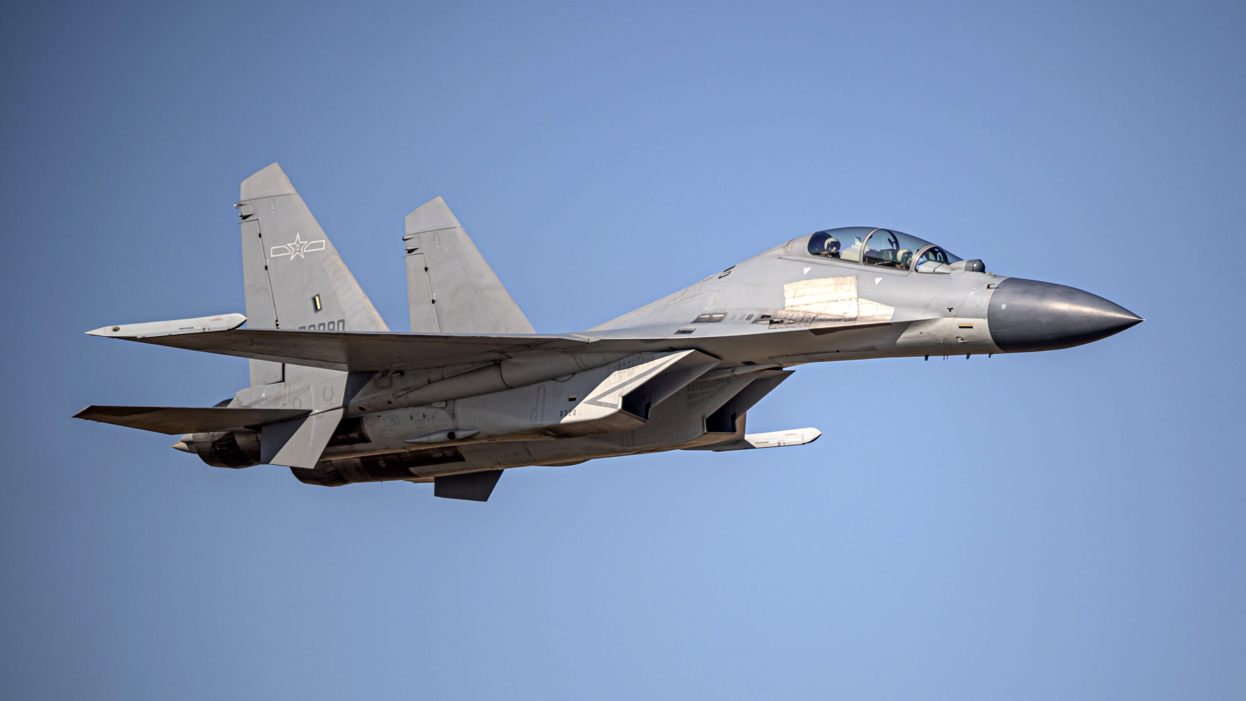 Shenyang J-16 strike jet