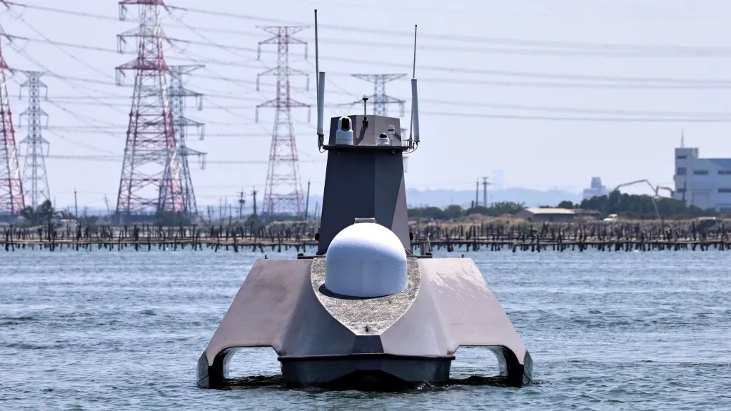 Taiwan's Endeavor Manta drone boat