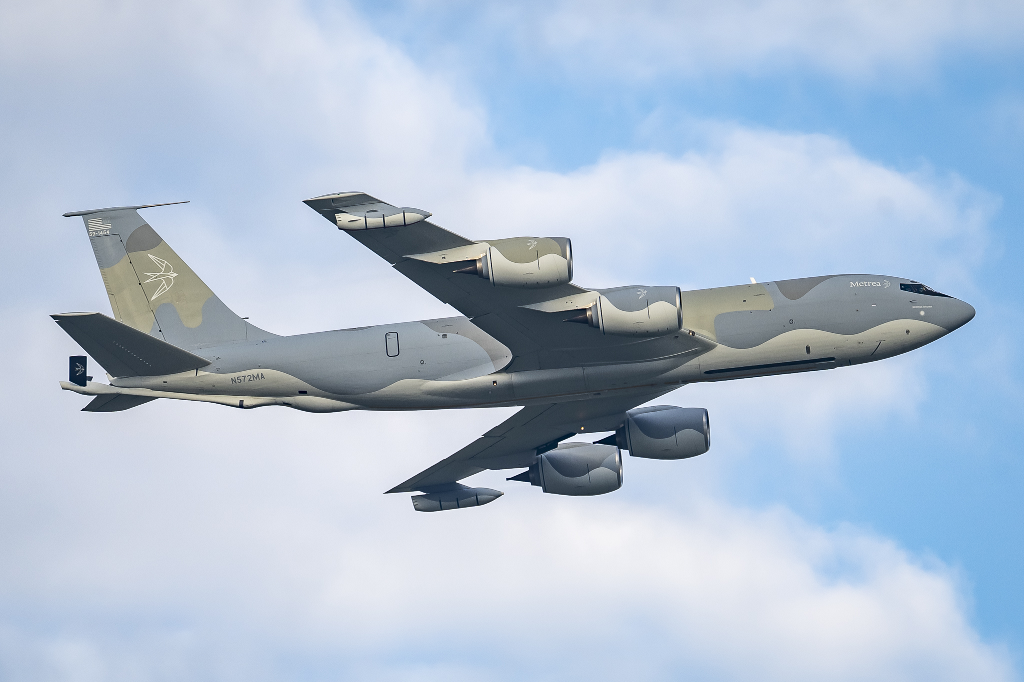 KC135 air refueler