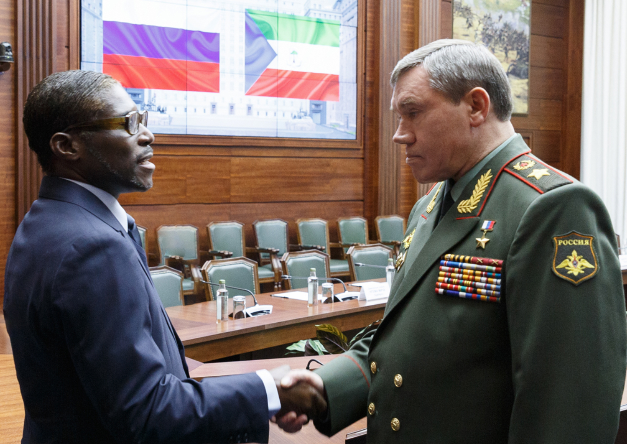 The Chief of the General Staff of the Russian Armed Forces, army General Valery Gerasimov, discussed the issues of cooperation between the two countries with the Vice President of Equatorial Guinea, Teodoro Nguema Obiang Mangue.