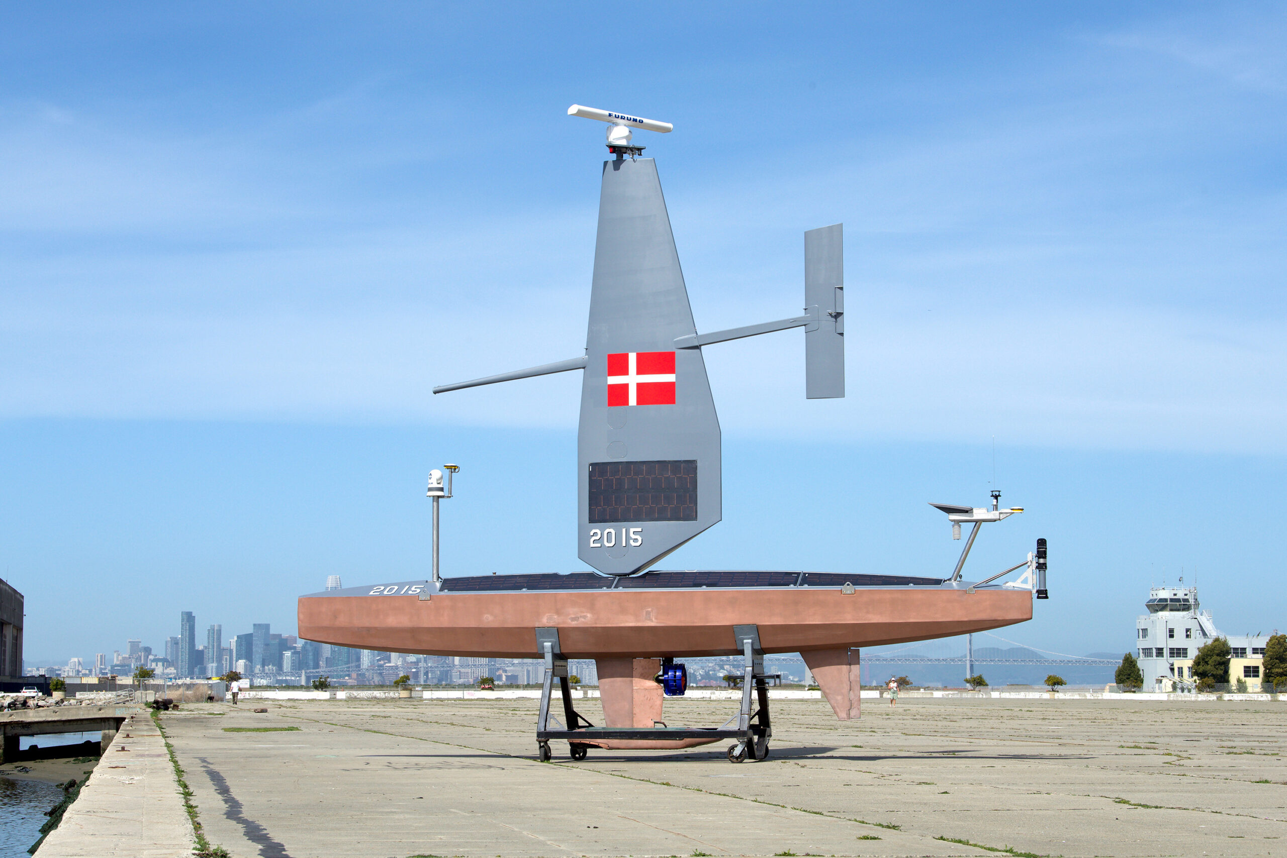 The 10-meter (33-foot) Voyager is one of three unmanned platforms designed, manufactured, and operated by Saildrone. Each of the three USV models has been developed to balance mission payload flexibility and endurance. The Voyager is specifically designed to meet maritime defense and security challenges ISR (intelligence, surveillance, reconnaissance), law enforcement, drug interdiction, border and harbor security, and illegal, unreported, and unregulated (IUU) fishing.